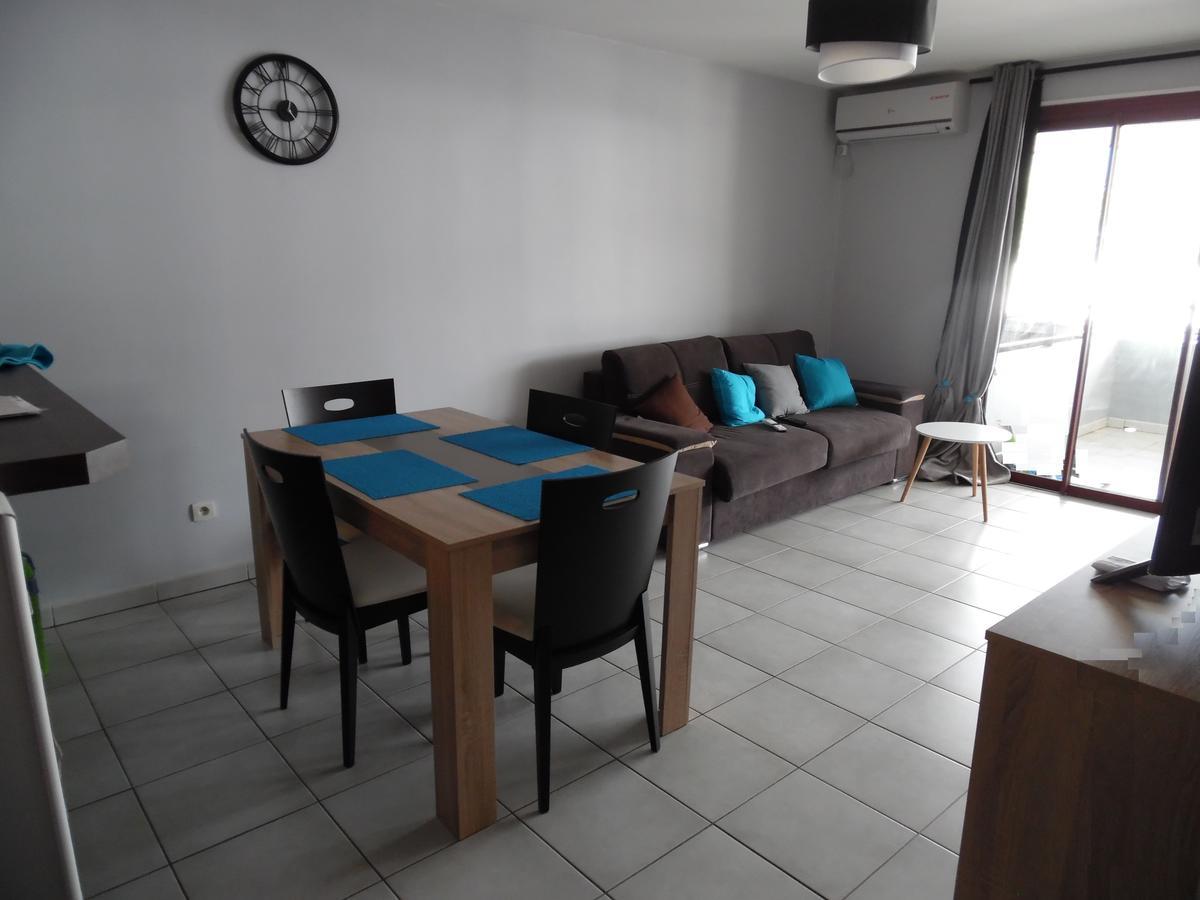 Apartamento Airport Appart Sainte-Clotilde Exterior foto